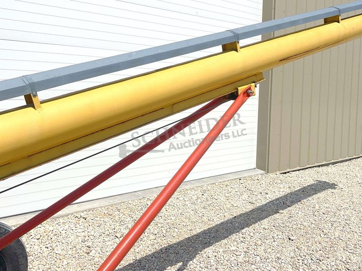 westfield-7"x31'-transport-auger-image-25