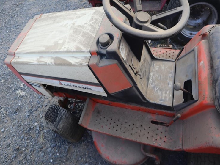 allis-chalmers-808-gt-lawn-&-garden-tractor-image-18