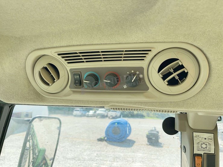 2010-john-deere-4630-image-42