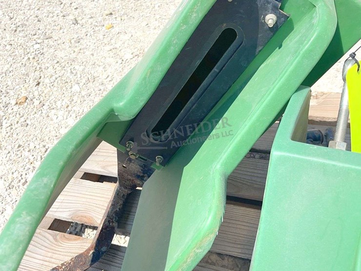 pair-of-mismatched-jd-poly-crop-dividers-for-grain-head-image-4