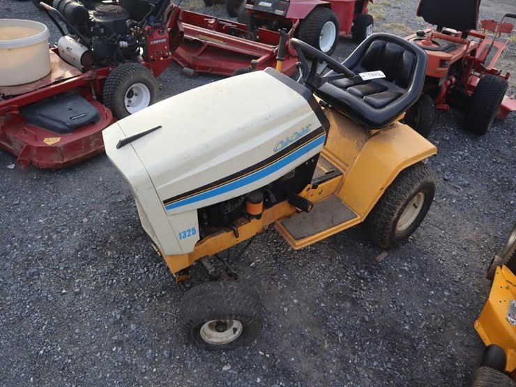 cub-cadet-1325-riding-mower-image-4