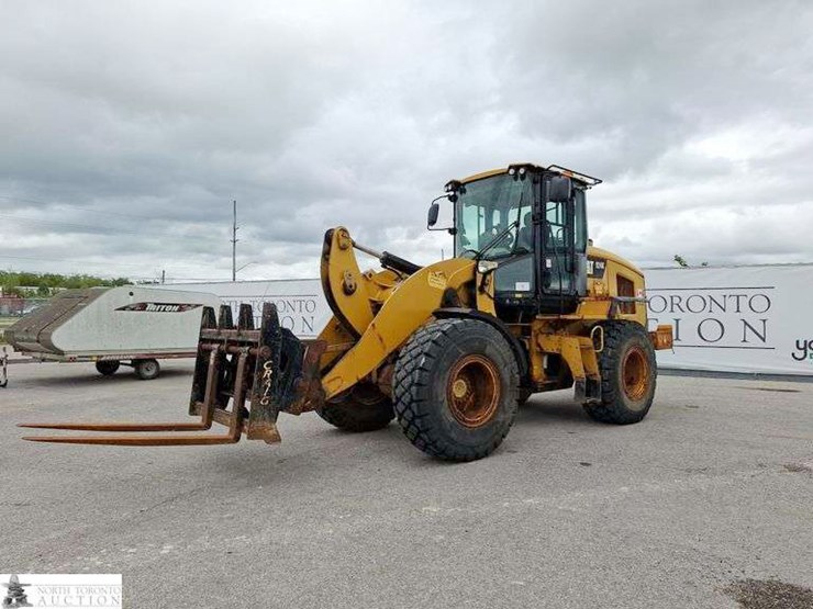 2015-caterpillar-924k-image-1