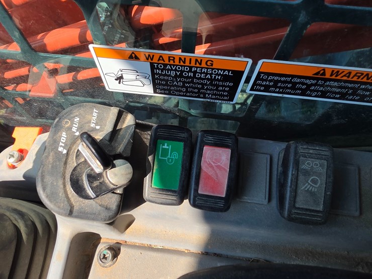2024-kubota-svl97-2-image-39