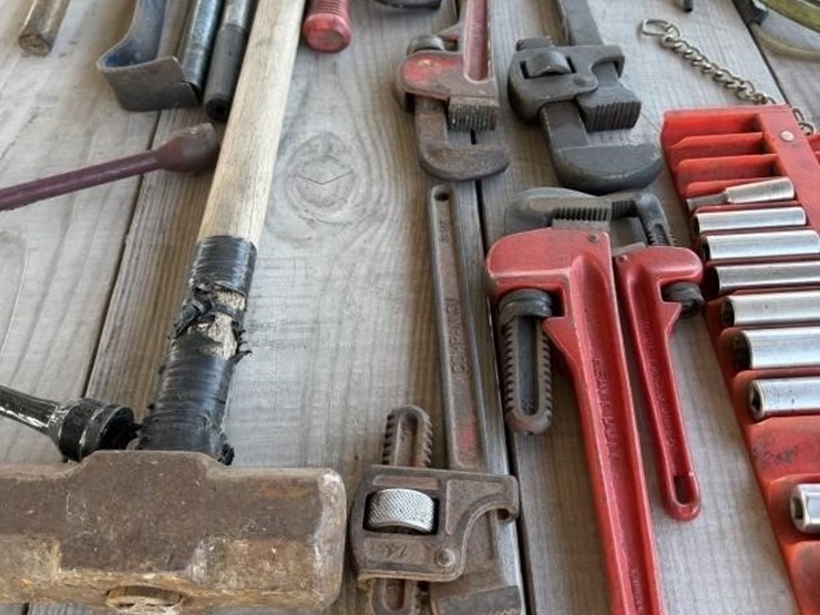 sl--variety-of-shop-tools-image-4