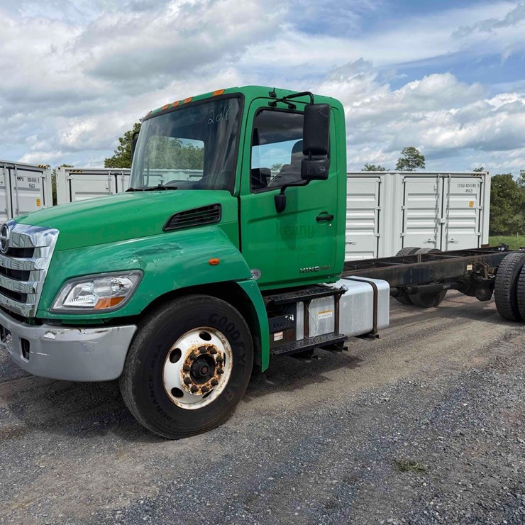 2016 HINO 338