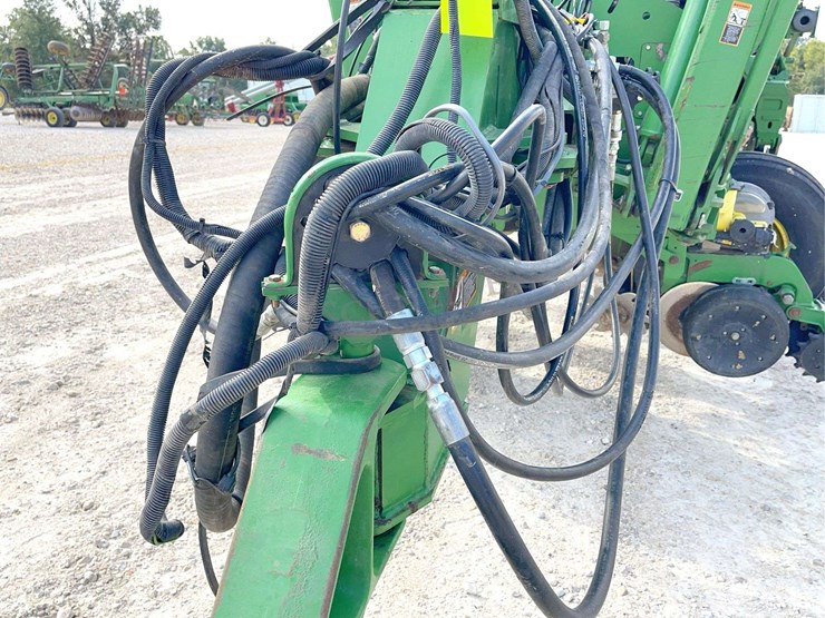 john-deere-1790-image-10
