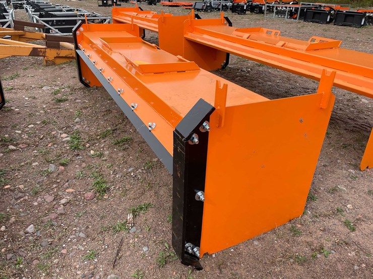 #5120-•-10'-snow-pusher-with-steel-blades-v2023-image-3