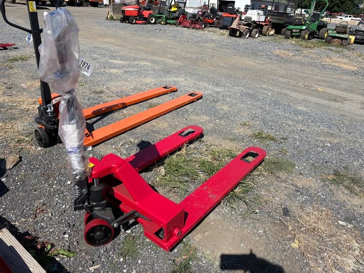 48in-low-profile-pallet-truck-image-4