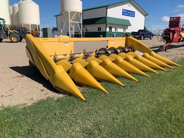 new-holland-996-image-3