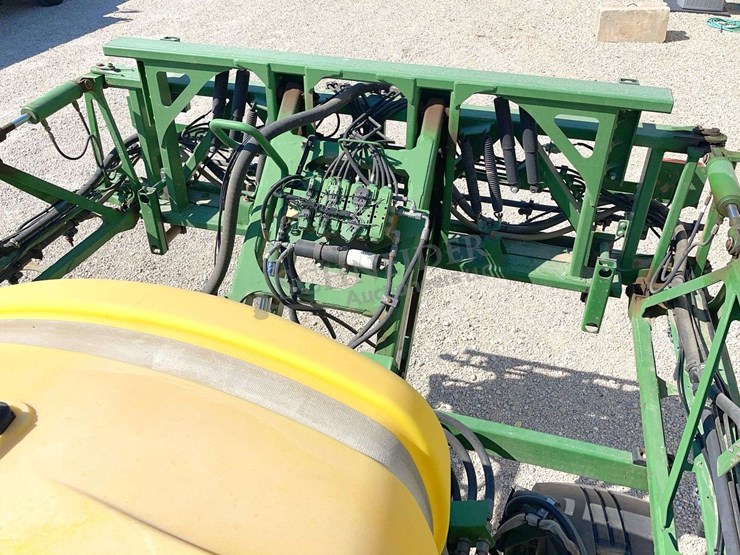 2010-john-deere-4630-image-35
