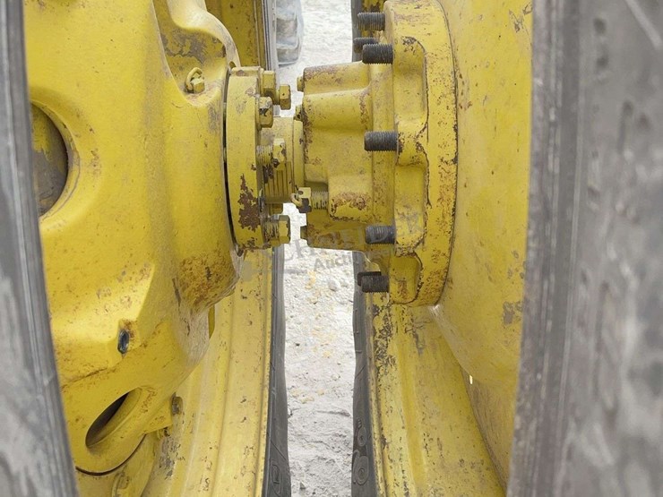 1997-john-deere-8400-image-42