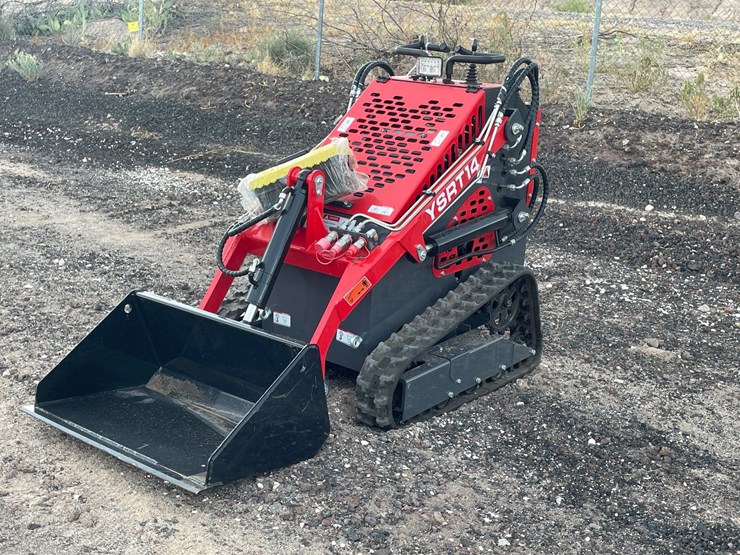 #2036-•-unused-mini-track-loader-image-1