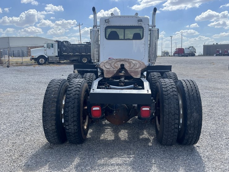 1998-peterbilt-379-image-6