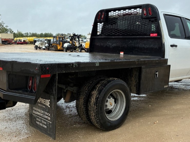 2024-chevrolet-silverado-3500hd-image-4