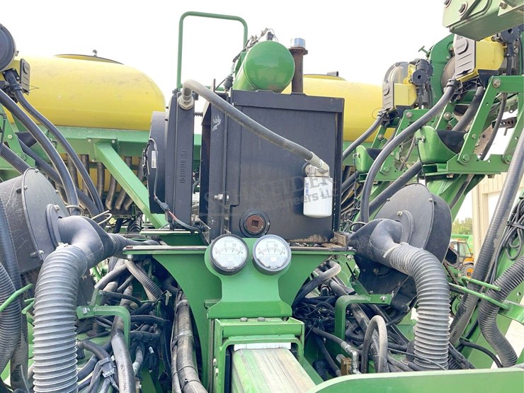 john-deere-1790-image-19