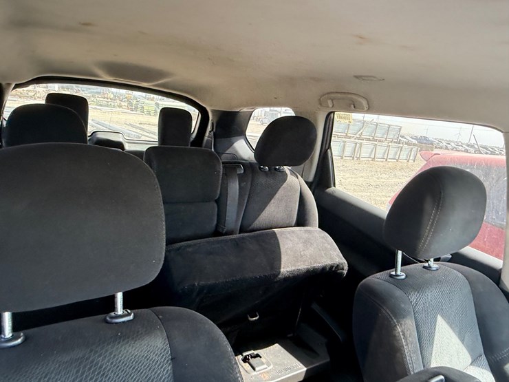 2016-nissan-pathfinder-image-24