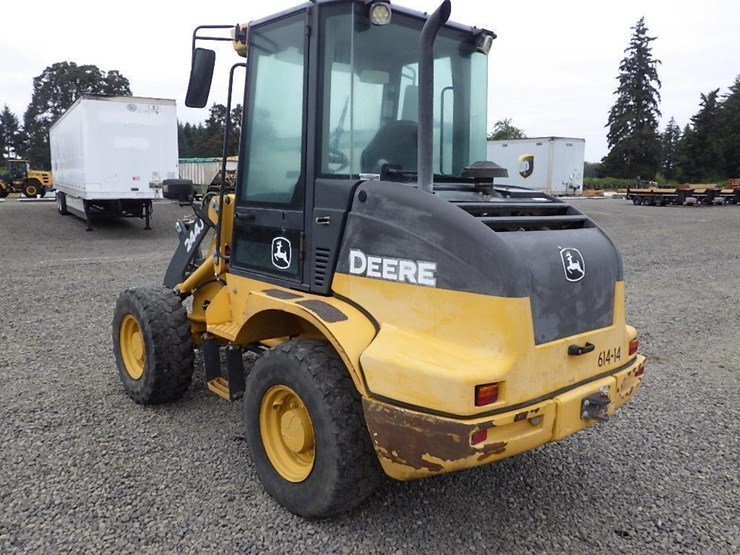 2014-deere-244j-image-3