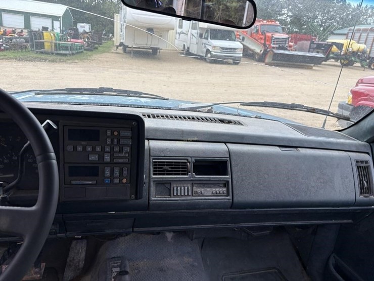 1992-chevrolet-3500-image-13
