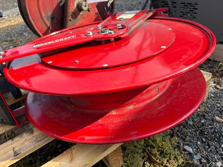 retractable-hose-reel-image-2
