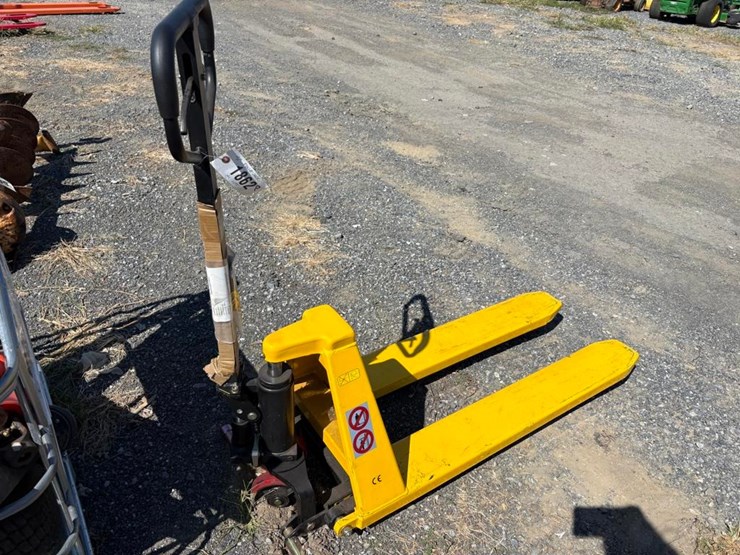 42in-hi-lift-pallet-truck-image-1