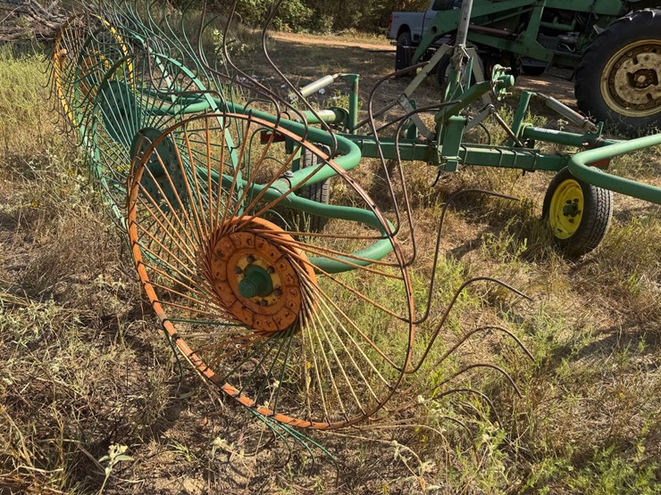 john-deere-702-image-10