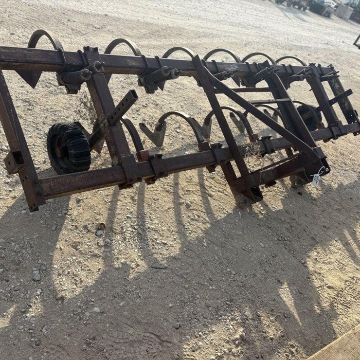 L2 - 14' 3pt Chisel Plow
