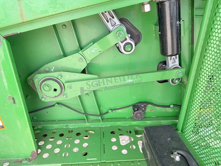 2000-john-deere-9650-sts-image-111