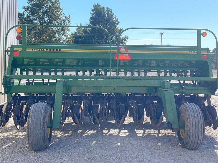 john-deere-750-image-8