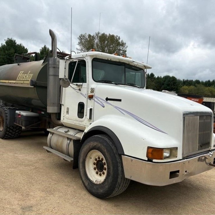 1996 INTERNATIONAL 9400