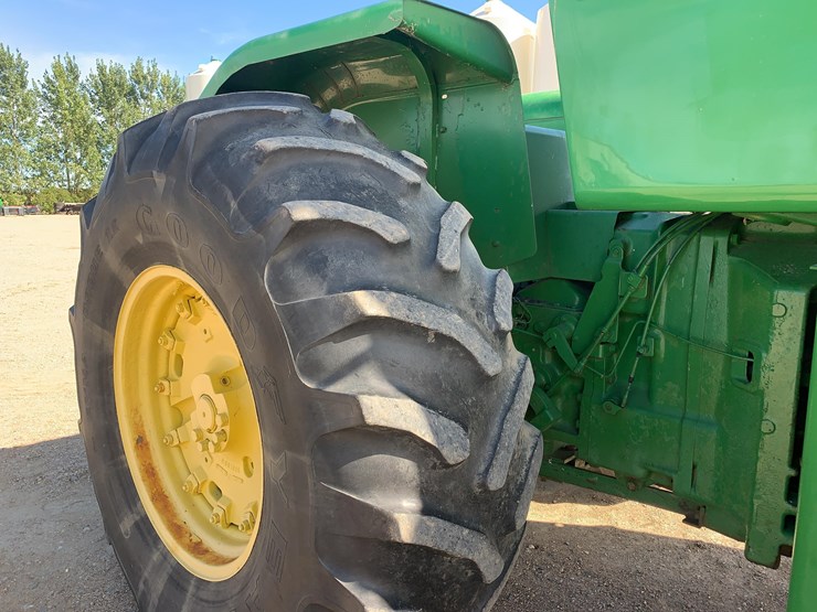 john-deere-8640-image-17