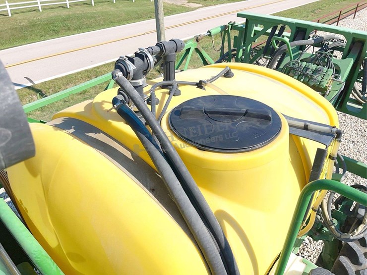 2010-john-deere-4630-image-105
