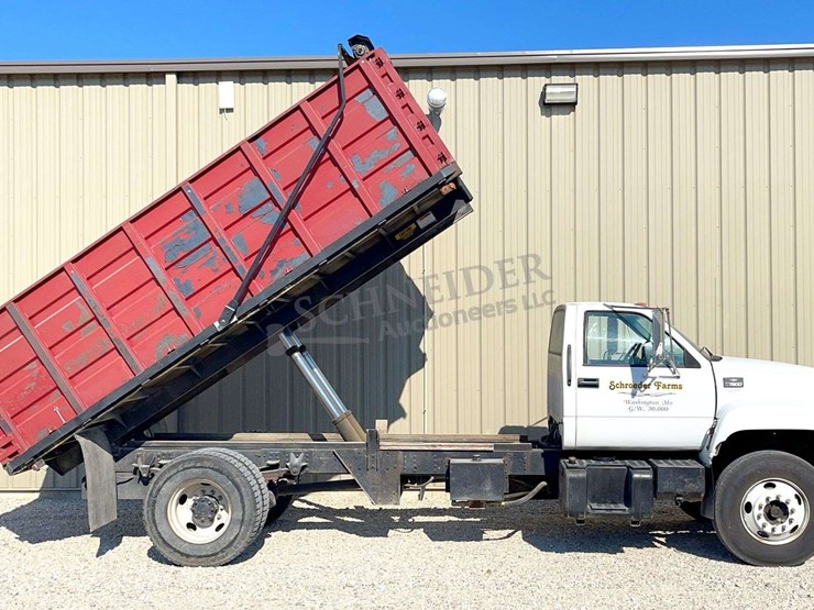 2002-chevrolet-c7500-single-axle-grain-truck-image-5