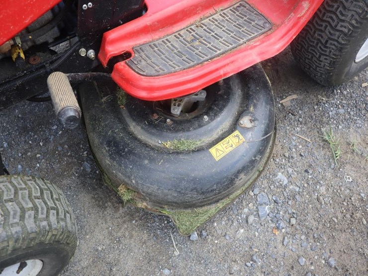 troybilt-riding-mower-image-13