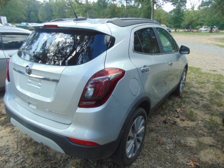 2020-buick-encore-image-2