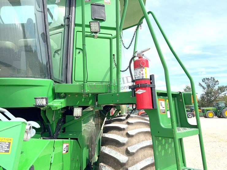 2000-john-deere-9650-sts-image-100
