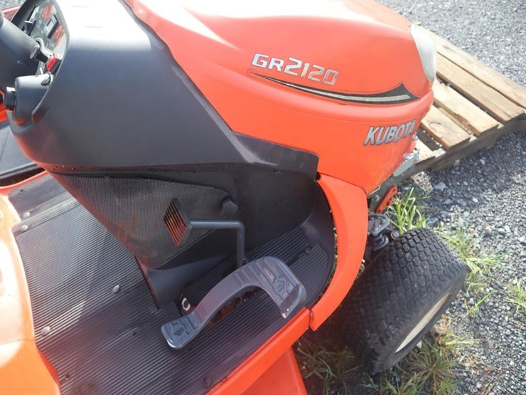 kubota-gr2120-image-16