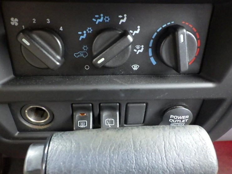 1998-jeep-cherokee-image-25