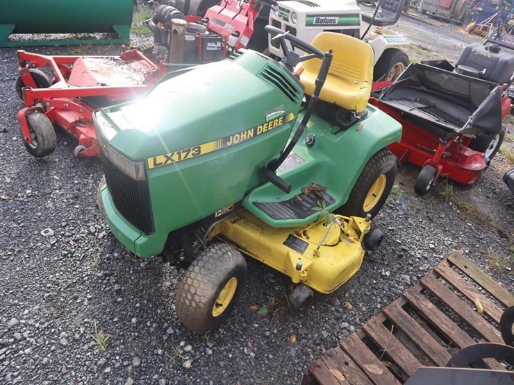 john-deere-lx173-image-4