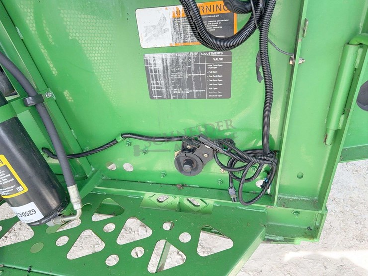 2000-john-deere-9650-sts-image-114