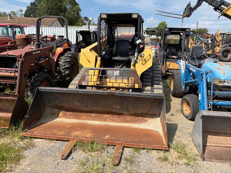 deere-ct332-image-3