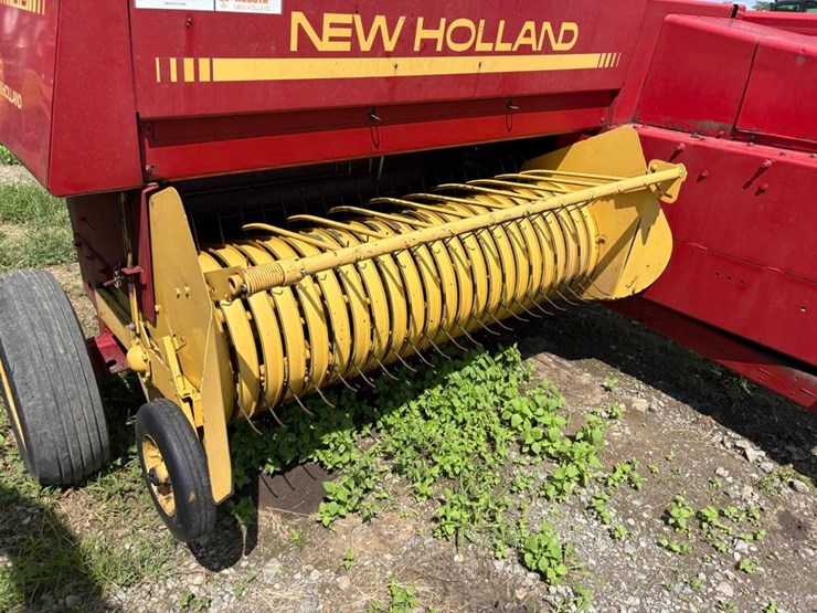 new-holland-316-image-6