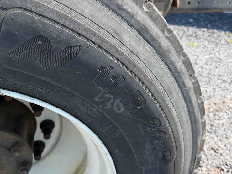 2013-hino-338-image-9