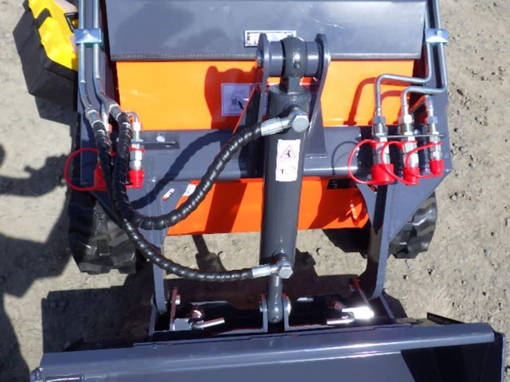 2026-tpm-t460-skid-steer-tracked-loader-image-6