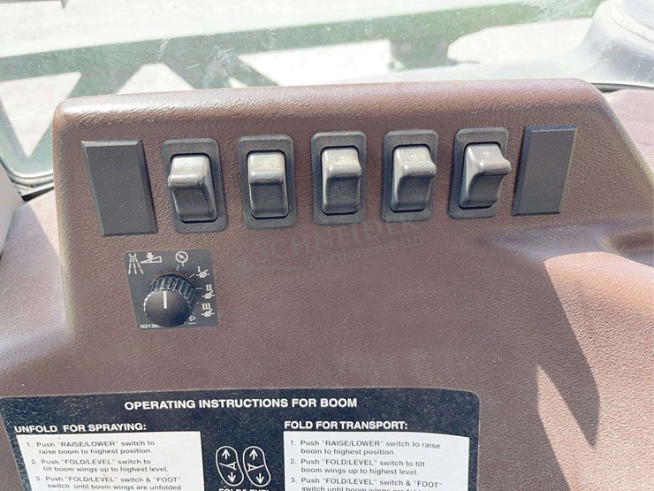 2010-john-deere-4630-image-47