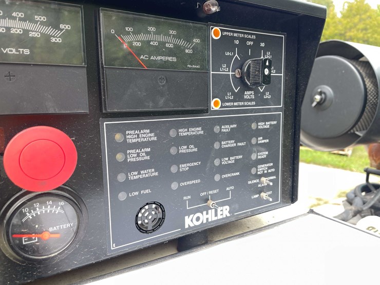 2010-john-deere-6-image-10