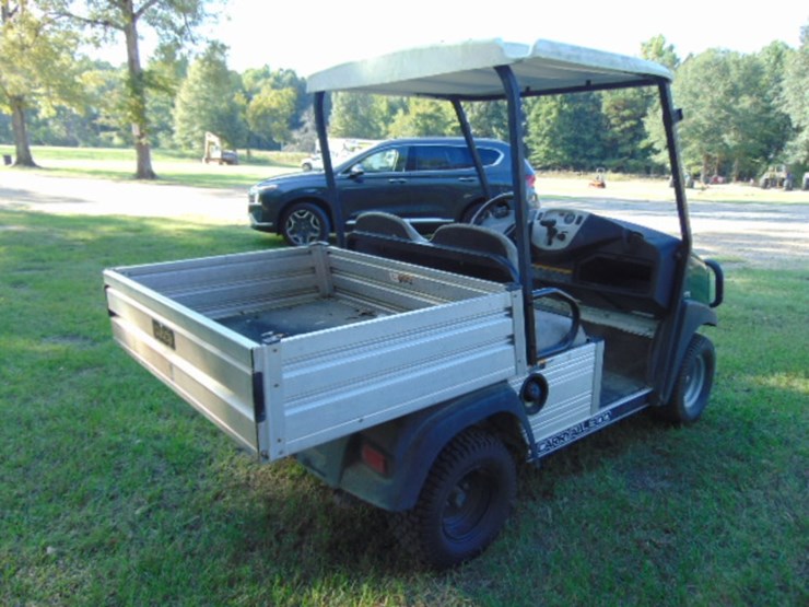 2017-club-car-carryall-300-image-2