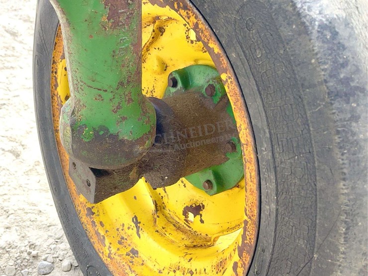 john-deere-2840-image-45