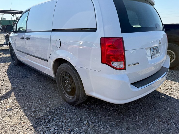 2014-ram-c/v-image-5