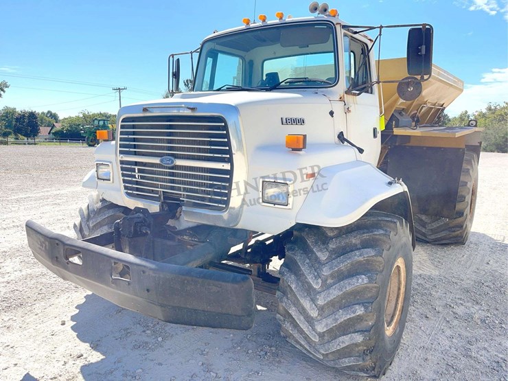 1996-ford-ln8000-image-10