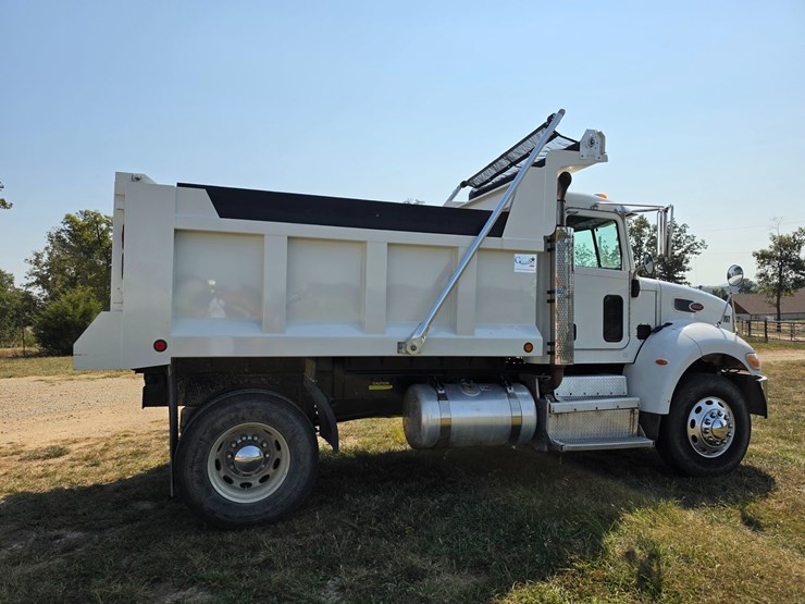 2012-peterbilt-382-image-14